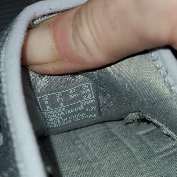 Clarks Cloudsteppers Womens Ezera Skip Grey Neon Green Casual Flats Size 8½ Wide - Picture 6 of 7